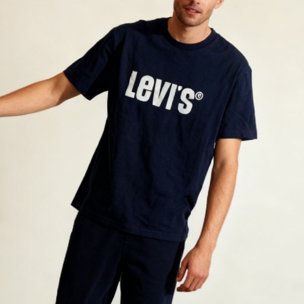 Levi's Red Tab Logo T-Shirt Size L Navy Blue Graphic Tee Classic Streetwear